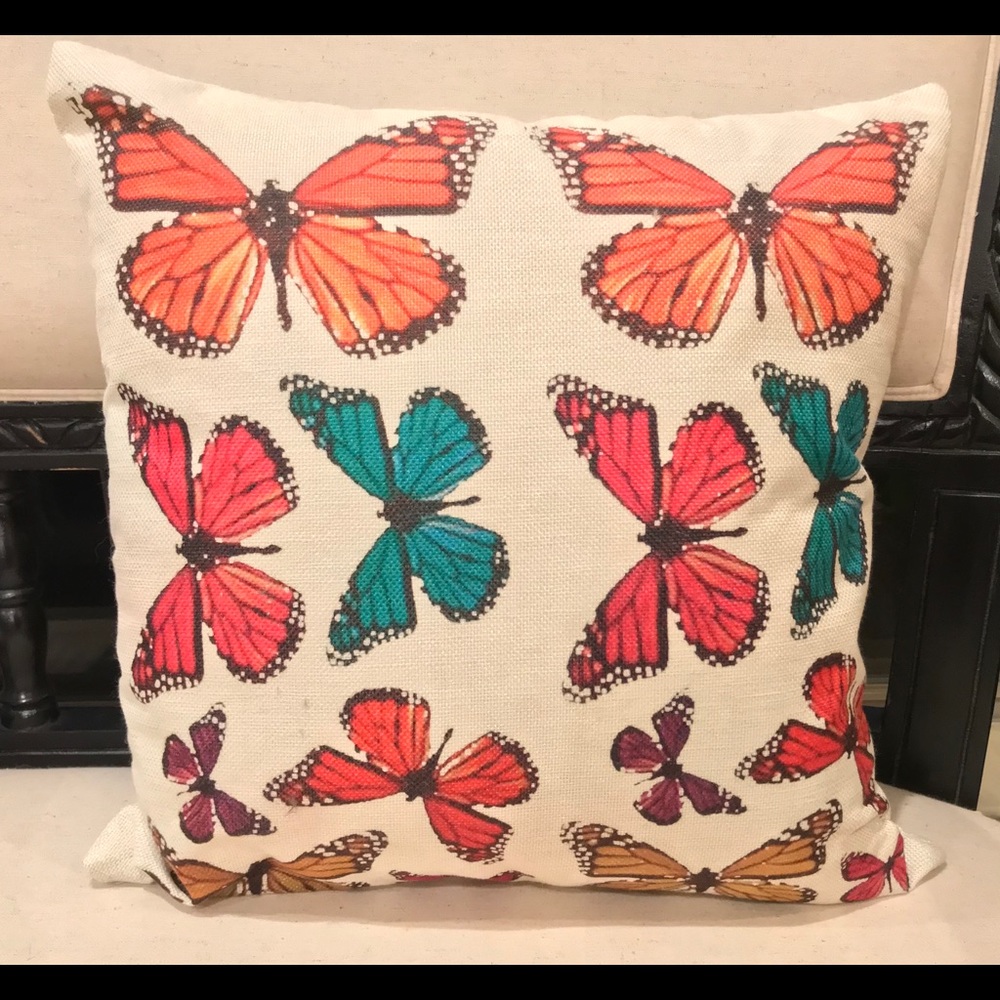 Pillows or Pillow Covers - Picture 3 of 4